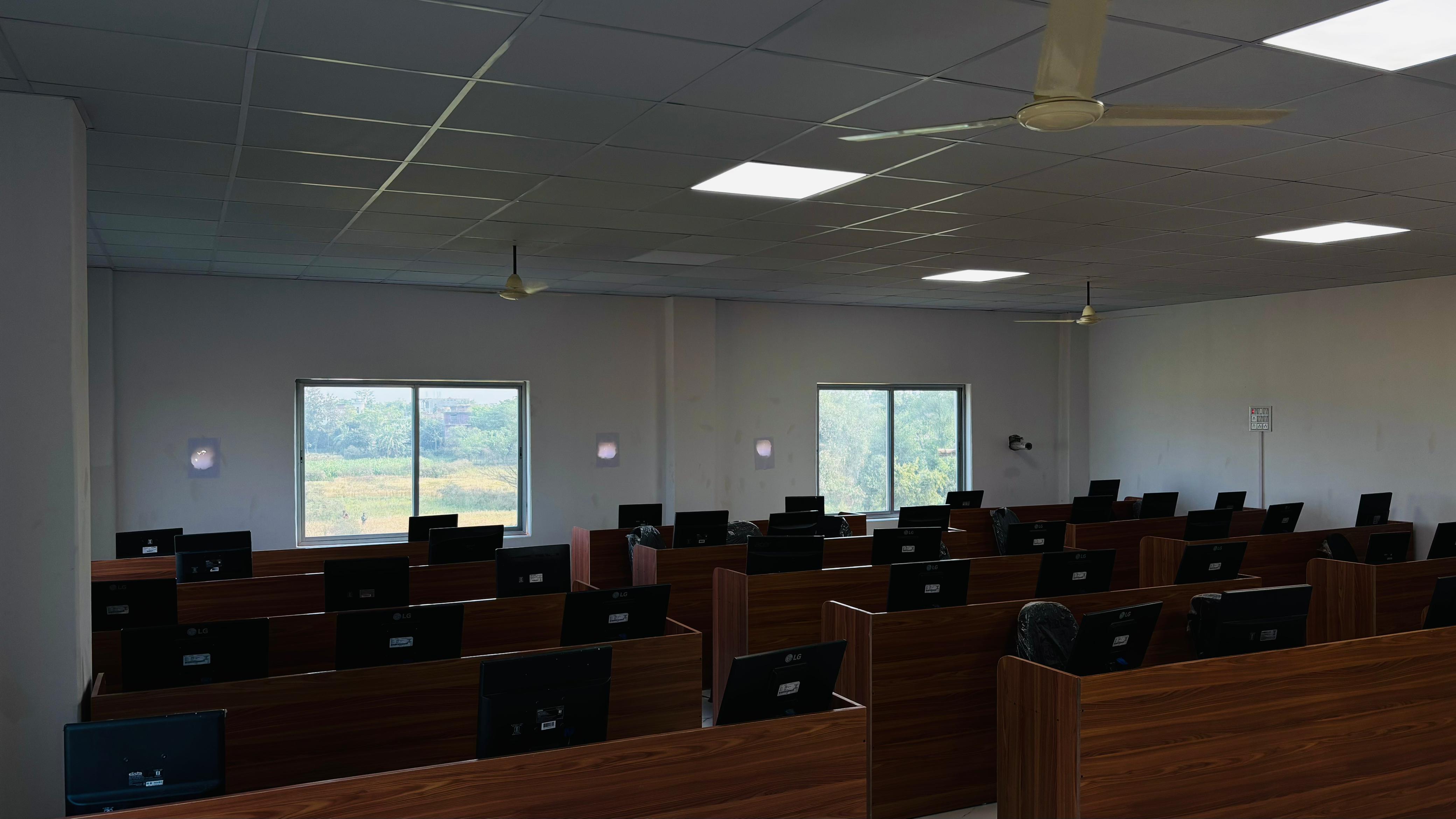 Students and campus activities at CGI
